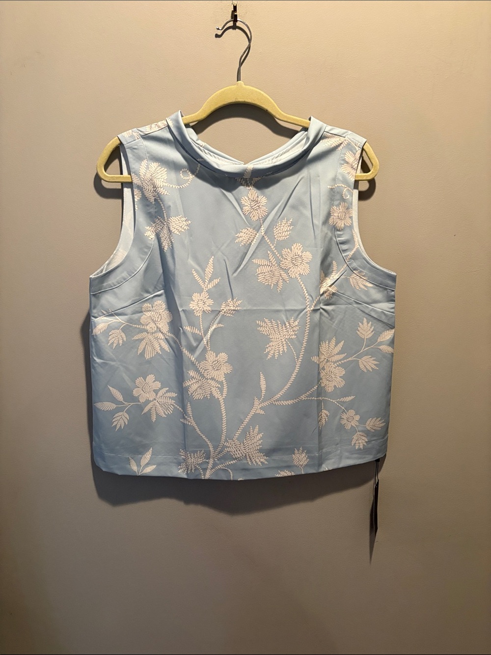 Light Blue Floral Embroidered Sleeveless Camisole